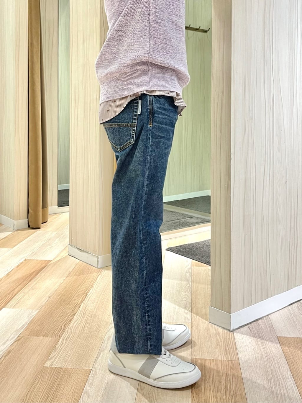 URAさんの「TAKEO KIKUCHI｜ハットモチーフ ジャカード ストライプ シャツ」を使ったコーディネート