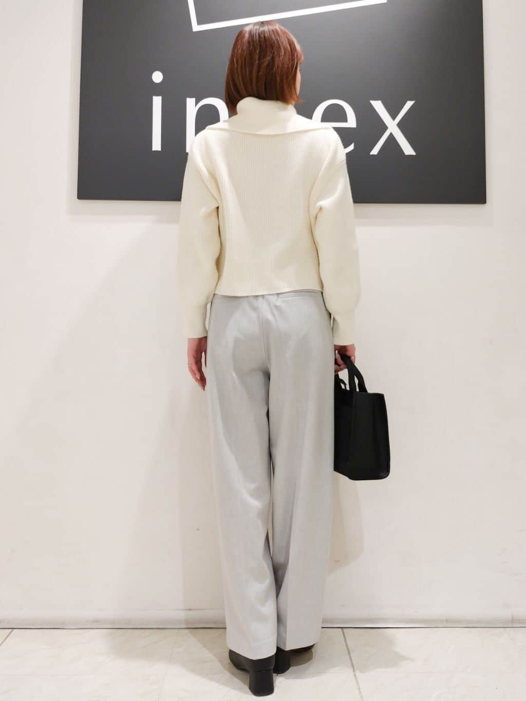 n.さんの「index｜◆【軽量／2WAY】スクエアミドルトートバッグ」を使ったコーディネート