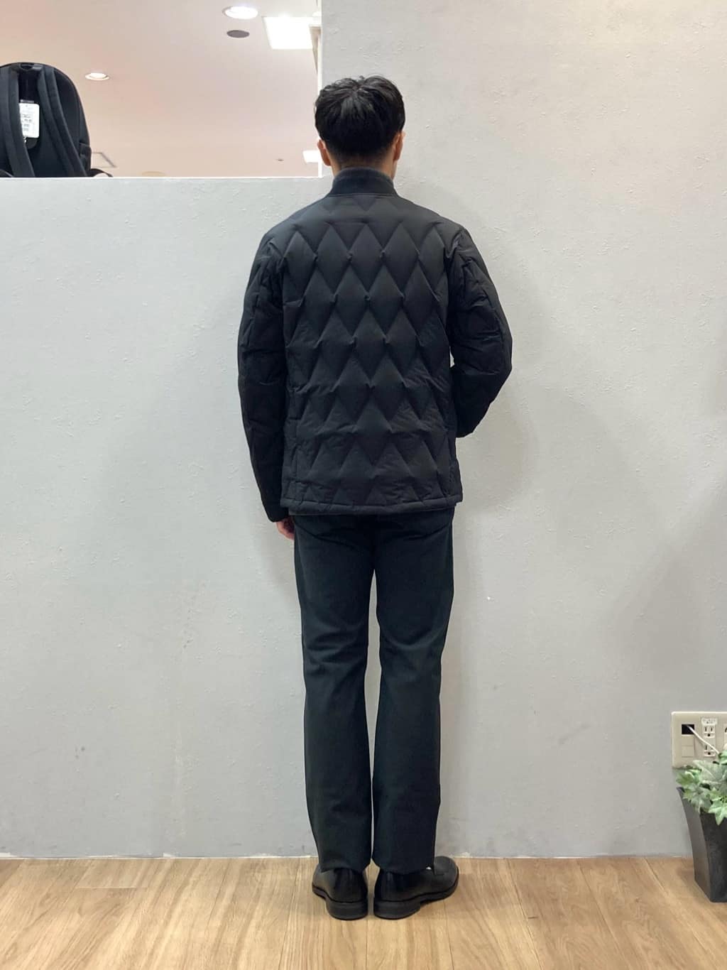 シュンさんの「TAKEO KIKUCHI｜【Made in JAPAN】播州織 ストレッチ パンツ」を使ったコーディネート