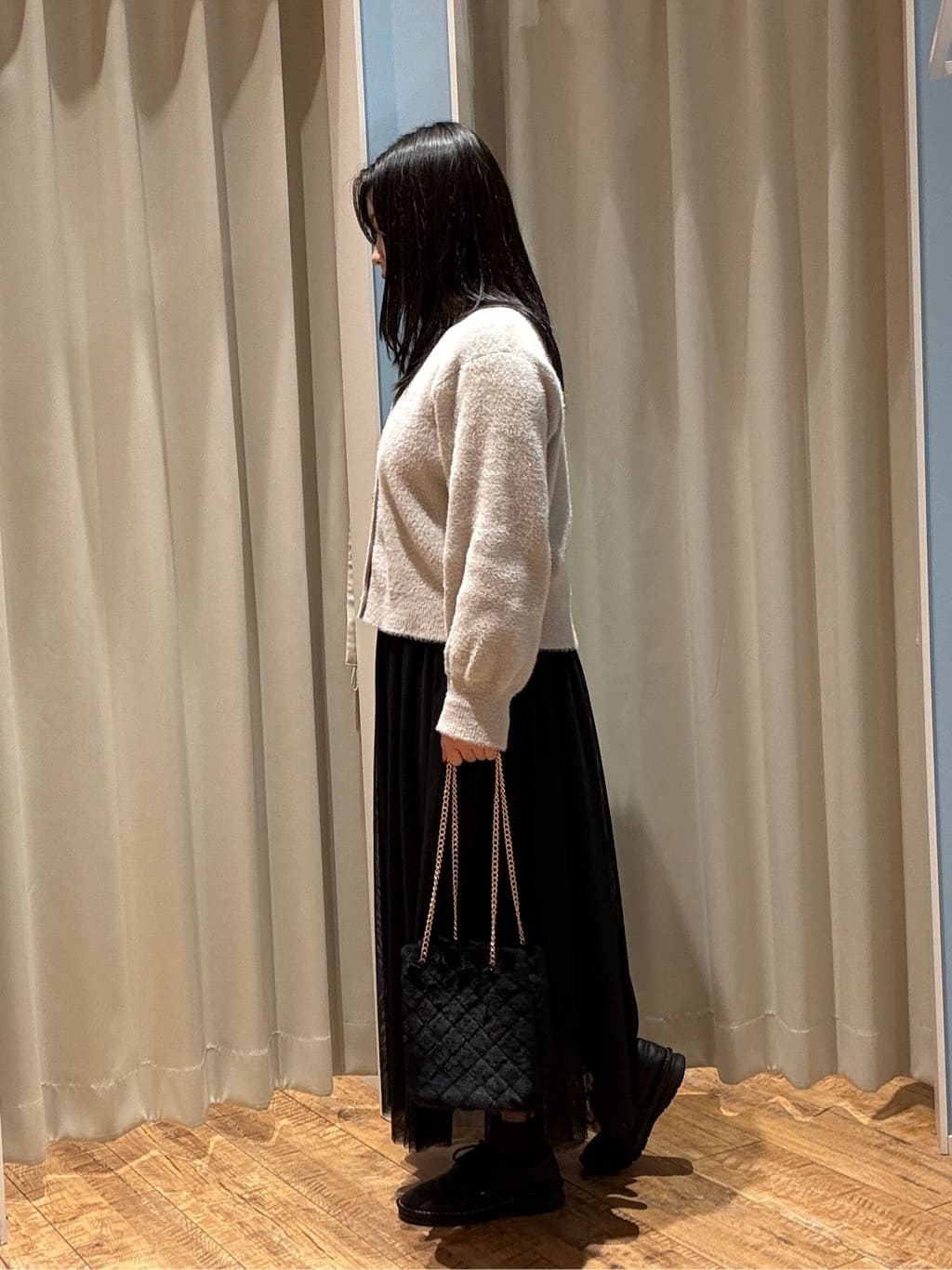 Haruさんの「SHOO･LA･RUE｜◆【セレモニーからデイリーまで】女性らしさあふれる チュールスカート」を使ったコーディネート