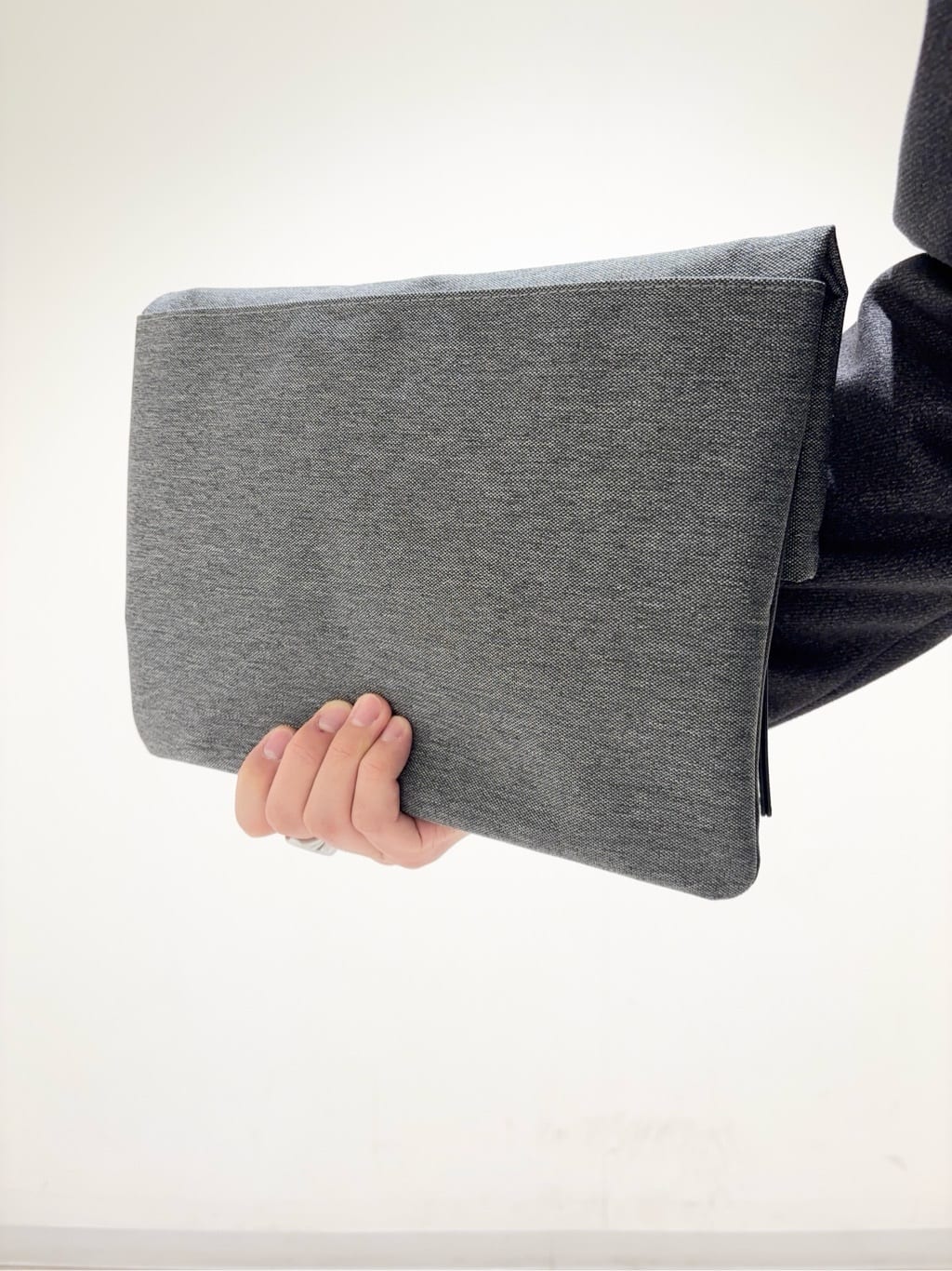 及川さんの「TAKEO KIKUCHI｜【DOWN FABRIC】ダウンファブリック スタンドカラーブルゾン」を使ったコーディネート