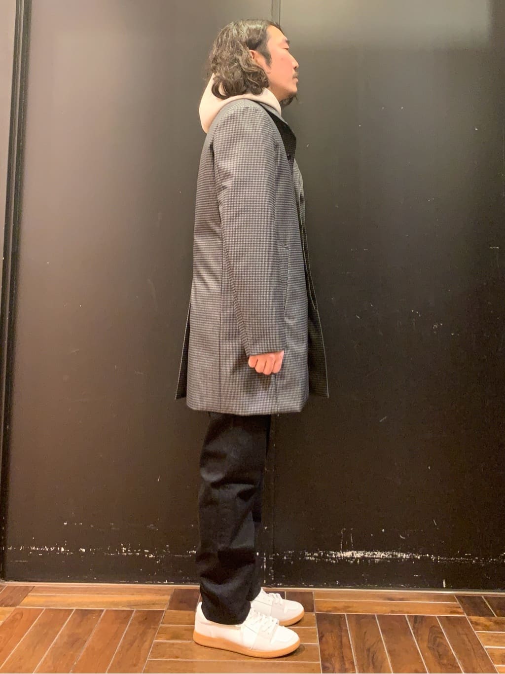 木村剛さんの「TAKEO KIKUCHI｜【Sサイズ～】ストレッチ デニム パンツ」を使ったコーディネート
