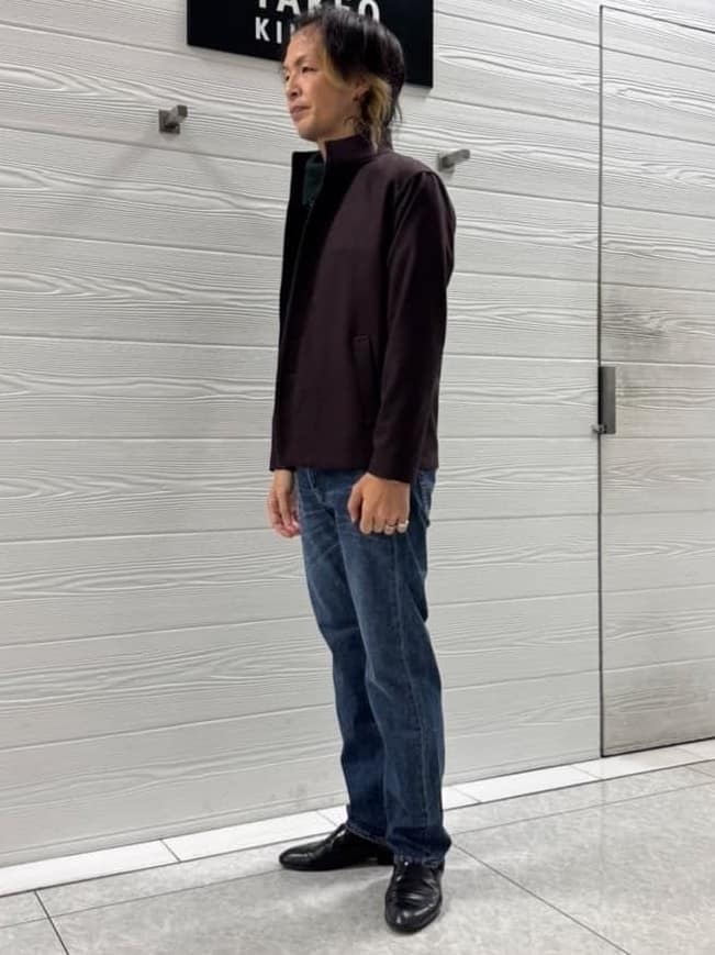 井出恭輔さんの「TAKEO KIKUCHI｜【DOWN FABRIC】ダウンファブリック スタンドカラーブルゾン」を使ったコーディネート
