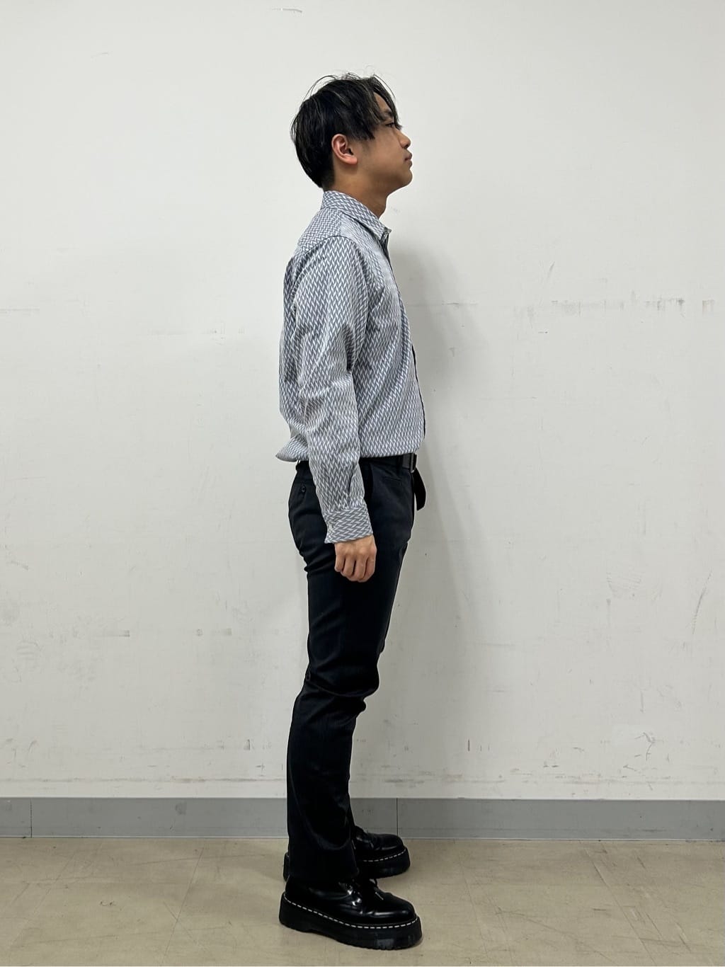Hiroさんの「TAKEO KIKUCHI｜【全7サイズ&times;8色展開！】トップマルチヘリンボン パンツ」を使ったコーディネート
