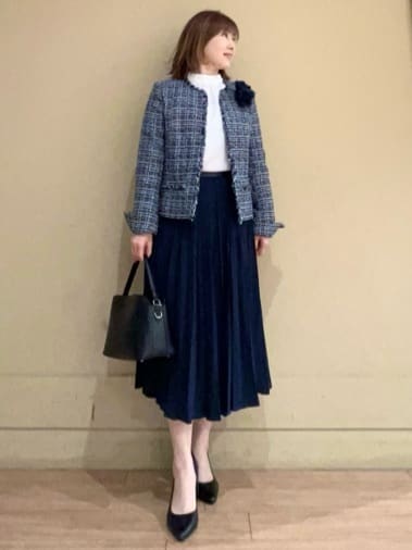 Juneさんの「UNTITLED｜◆【入卒/セレモニー/通勤】ラメツイード ノーカラージャケット」を使ったコーディネート