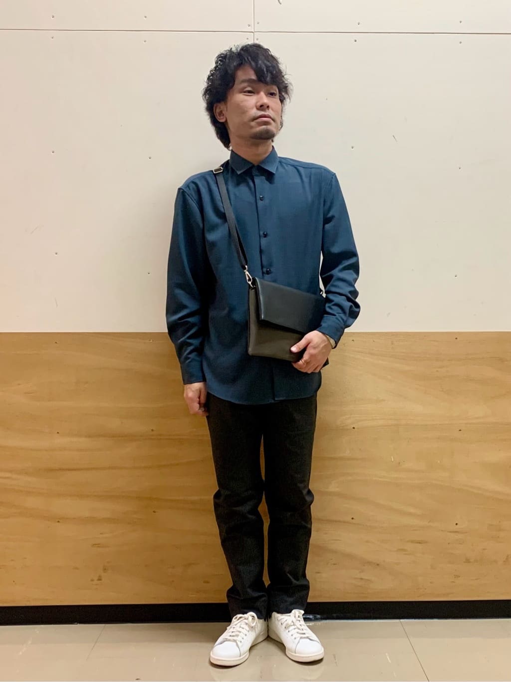 MATUさんの「THE SHOP TK｜【オールシーズン穿ける！】7DAYSストレッチへリンボンパンツ　ON&hArr;OFF兼用」を使ったコーディネート