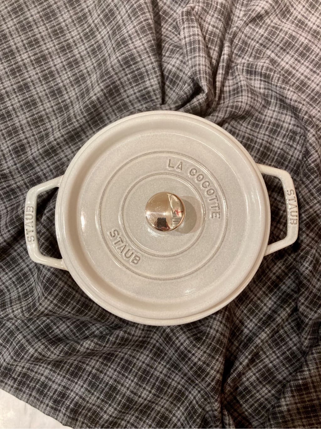 n.さんの「212 KITCHEN STORE｜ラ ココット de GOHAN カンパーニュ S 12cm ＜STAUB ストウブ＞」を使ったコーディネート
