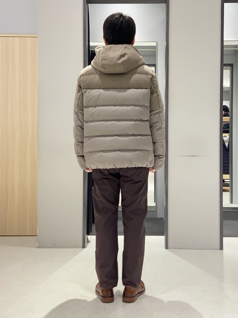 わいずみさんの「TAKEO KIKUCHI｜【Made in JAPAN】播州織 ストレッチ パンツ」を使ったコーディネート