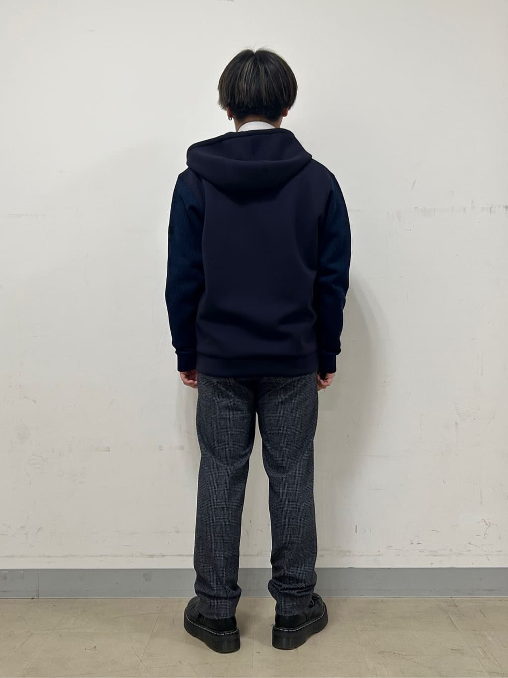 Hiroさんの「TAKEO KIKUCHI｜【抗菌防臭/シーズンレス】シアサッカー ジャージシャツ」を使ったコーディネート