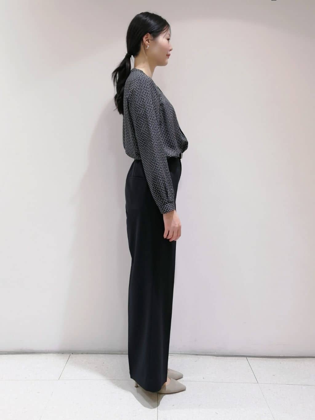 ayanoさんの「INDIVI｜【洗える／UVケア／スーツ】ストレッチワイドパンツ」を使ったコーディネート
