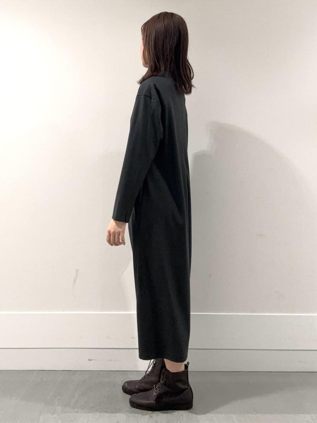 mioさんの「UNTITLED｜トリプルワントップペンダント」を使ったコーディネート