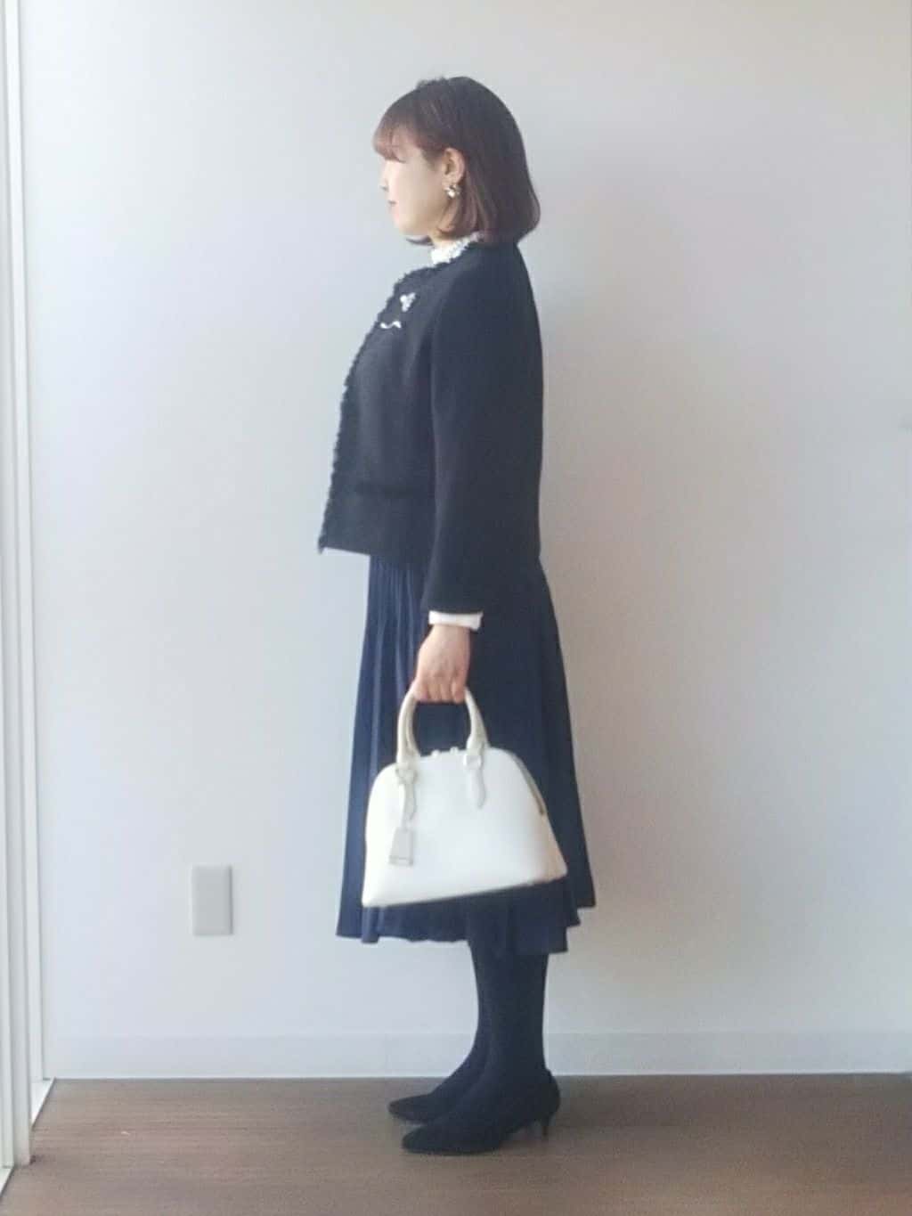 なみきさんの「UNTITLED｜◆【入卒/セレモニー/通勤】ラメツイード ノーカラージャケット」を使ったコーディネート