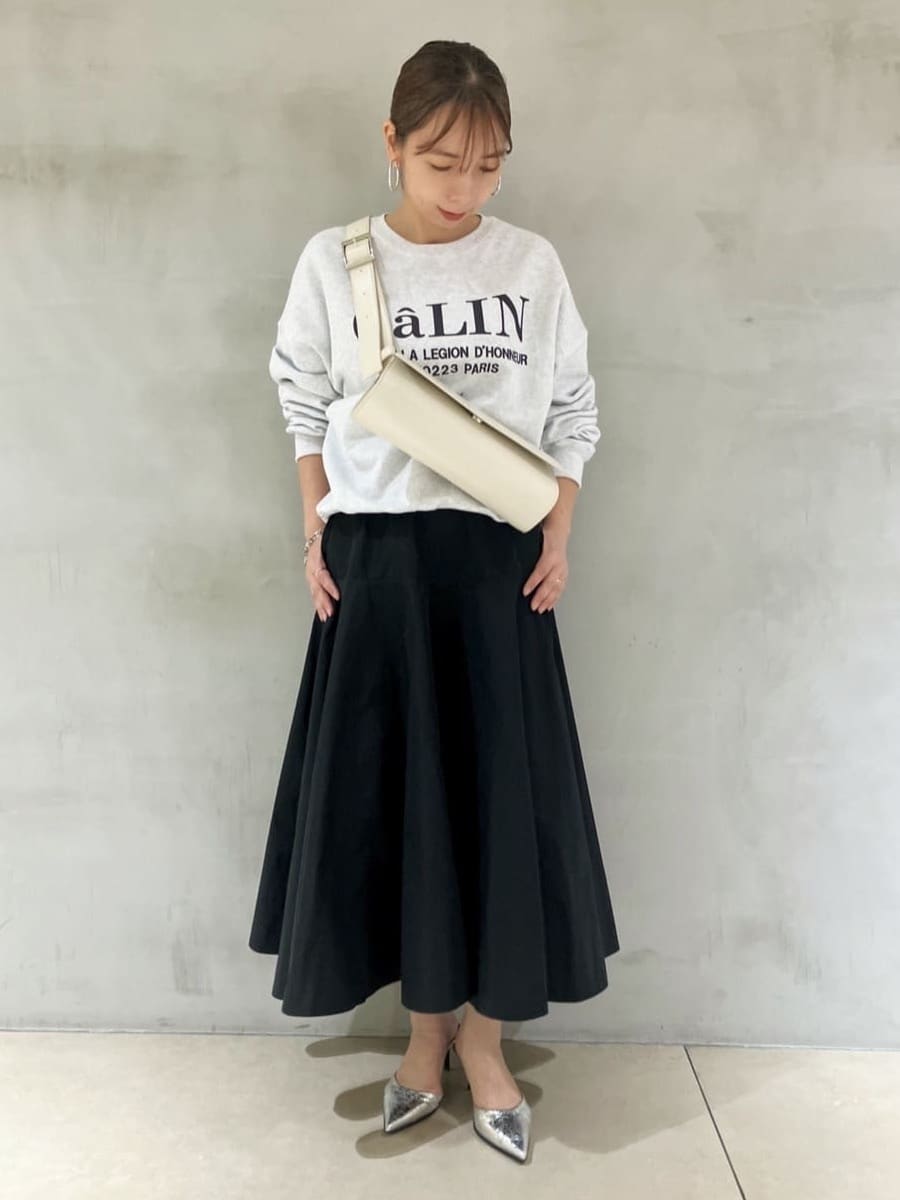 tomoさんの「UNTITLED｜◆【Ca_CHIGNON】別注ロゴスウェット」を使ったコーディネート