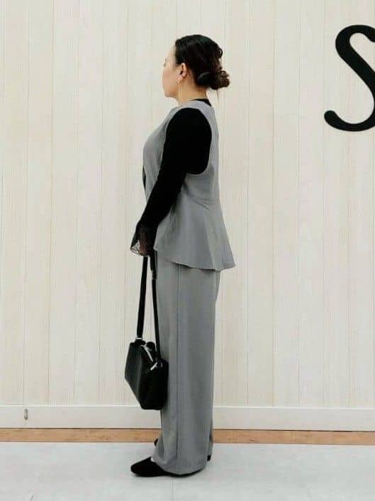 nanahachiさんの「SHOO･LA･RUE｜◆【S-LL】重ね着コーデで差をつける お袖チュールリブトップス」を使ったコーディネート