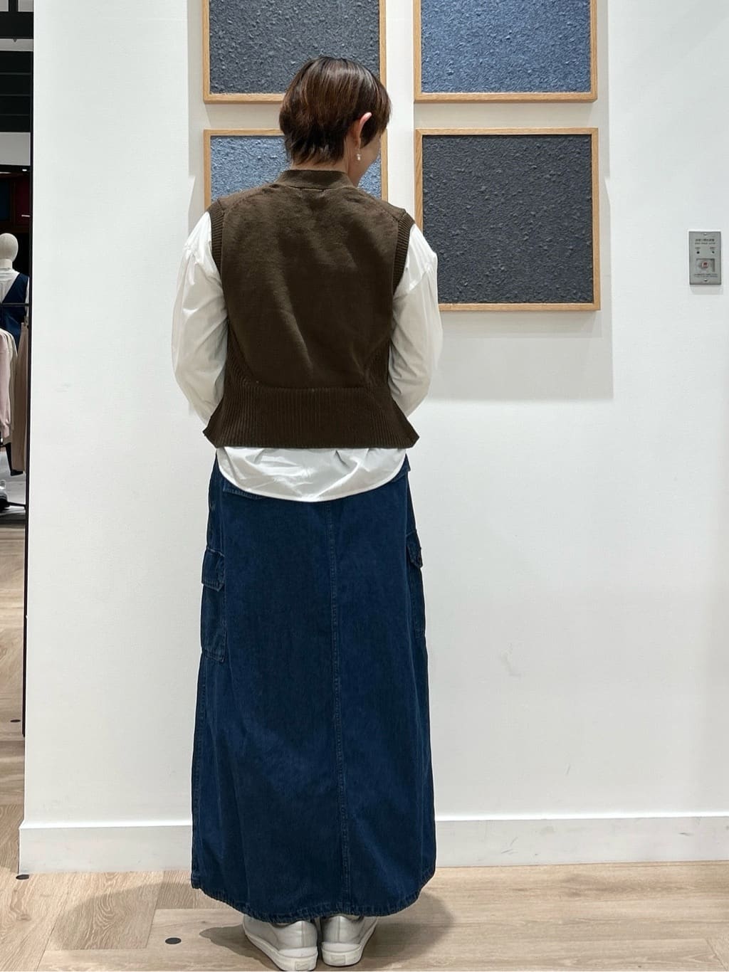 rairaiさんの「Dessin｜◆【洗える】パール調ボタン付きニットジレ」を使ったコーディネート