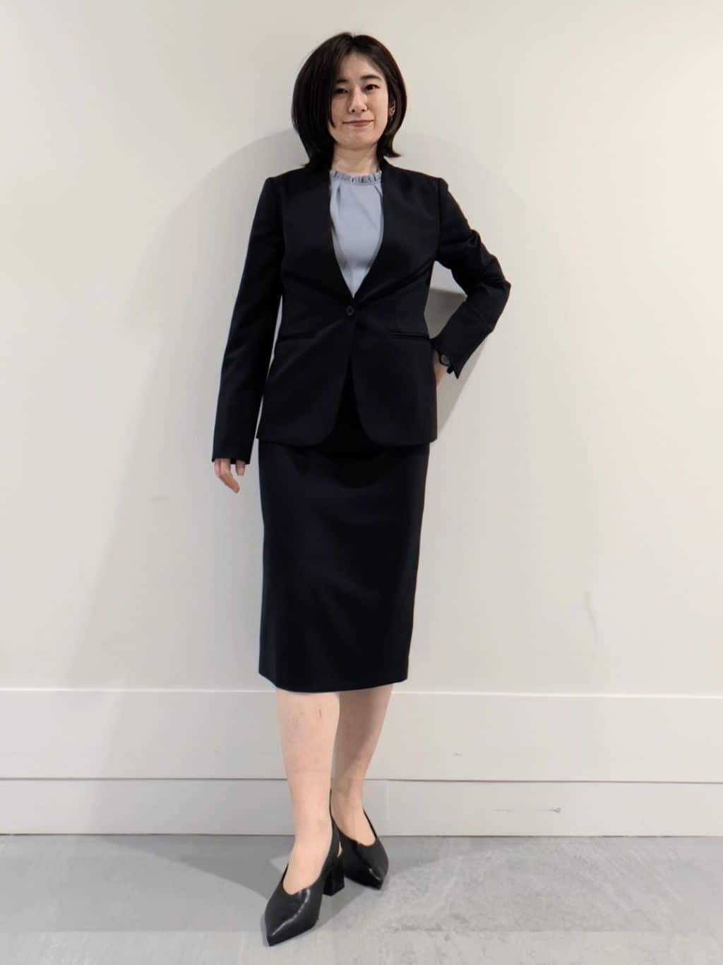 ミズタさんの「UNTITLED｜【洗える通勤スーツ】レジェールギャバ　ストレッチカラーレスジャケット」を使ったコーディネート