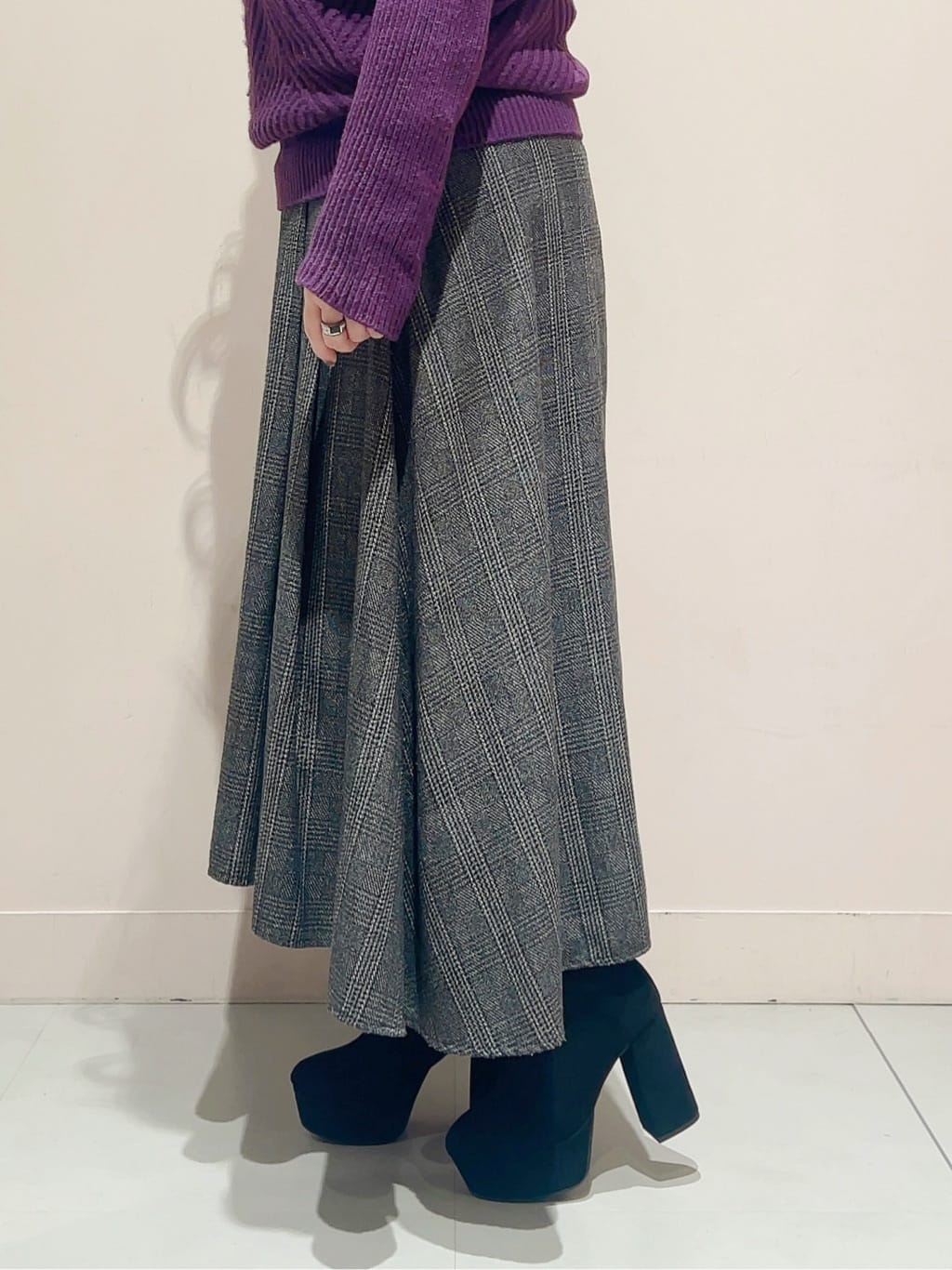 りえさんの「ESPERANZA｜ラク盛りショートブーツ」を使ったコーディネート