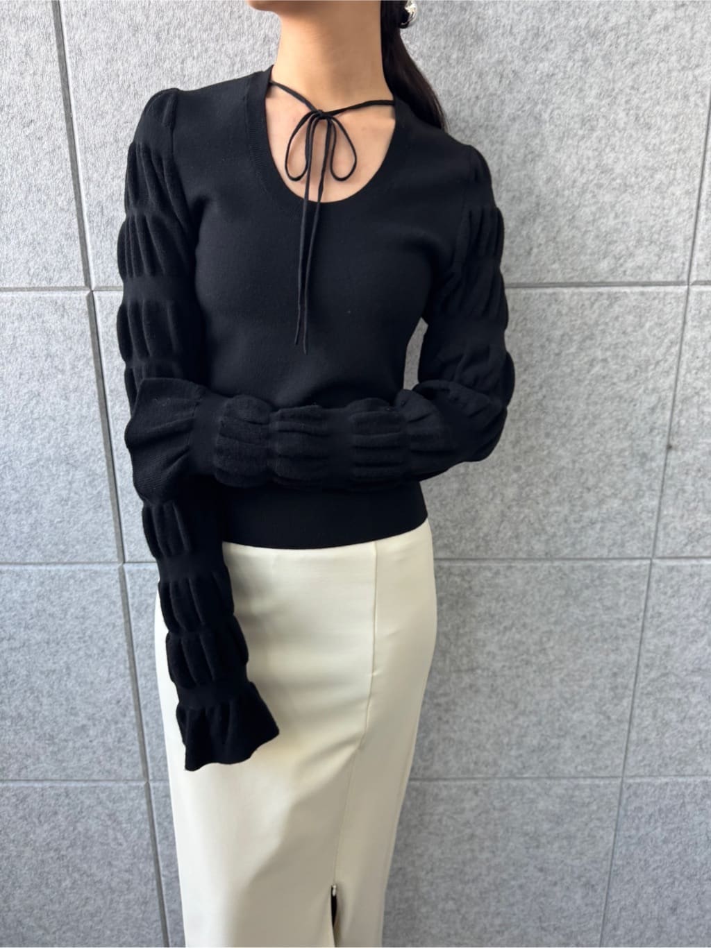 uchi__yamaさんの「CODE A｜gathered sleeves knit」を使ったコーディネート
