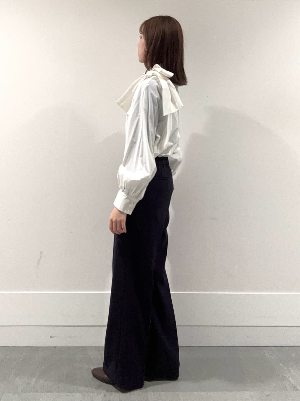 mioさんの「UNTITLED｜◆【通勤スーツ】ワイドパンツ」を使ったコーディネート
