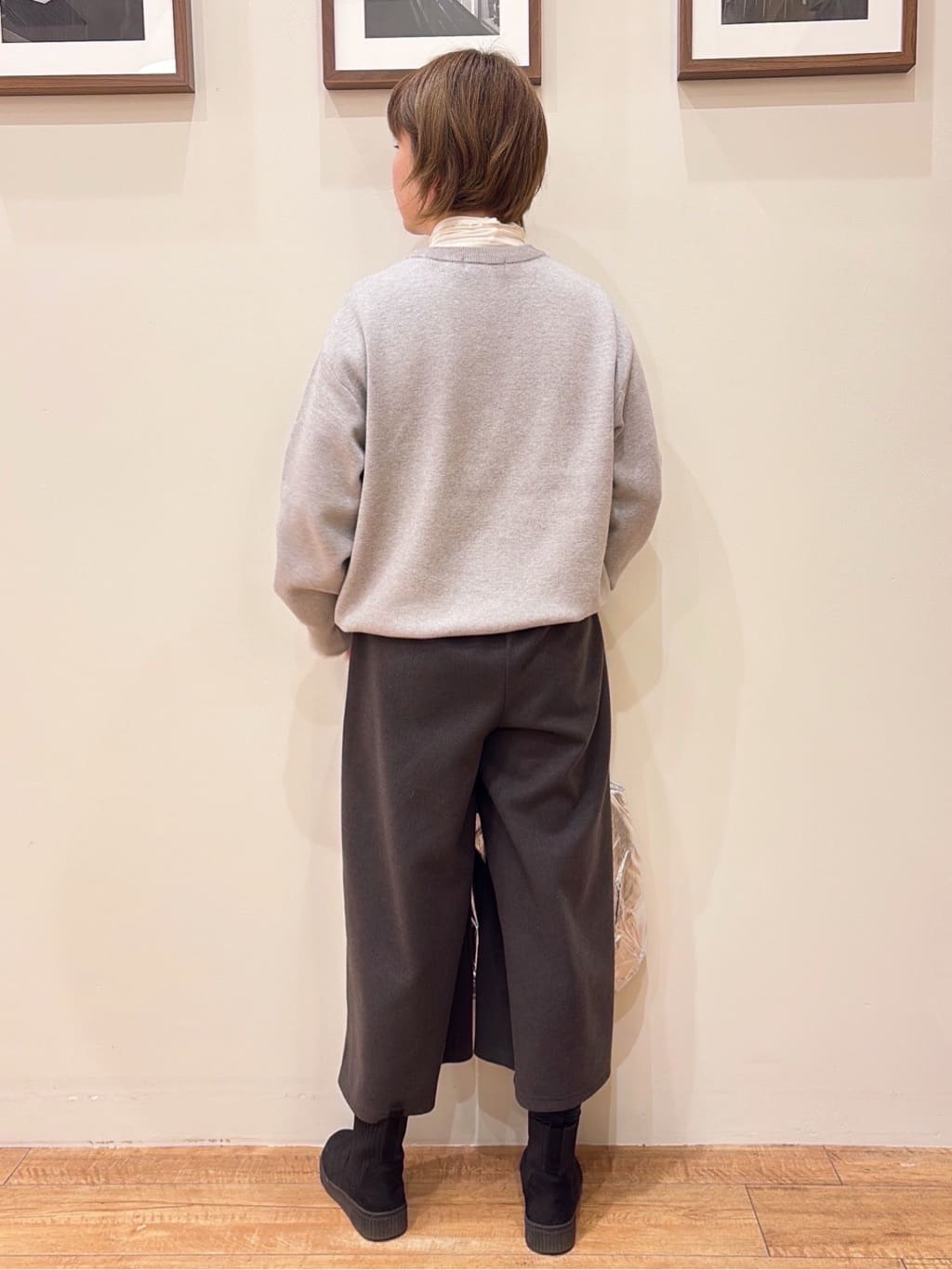 ダー子さんの「SHOO･LA･RUE｜◆【洗える/ちくちくしにくい/静電気軽減】スウェットライク ロゴニット」を使ったコーディネート