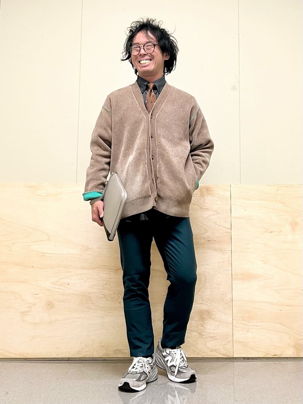 KENJI Iさんの「THE SHOP TK｜【ご好評につき再入荷！！】L字クラッチバッグ 冠婚葬祭/ビジネス/セレモニー/パーティー」を使ったコーディネート