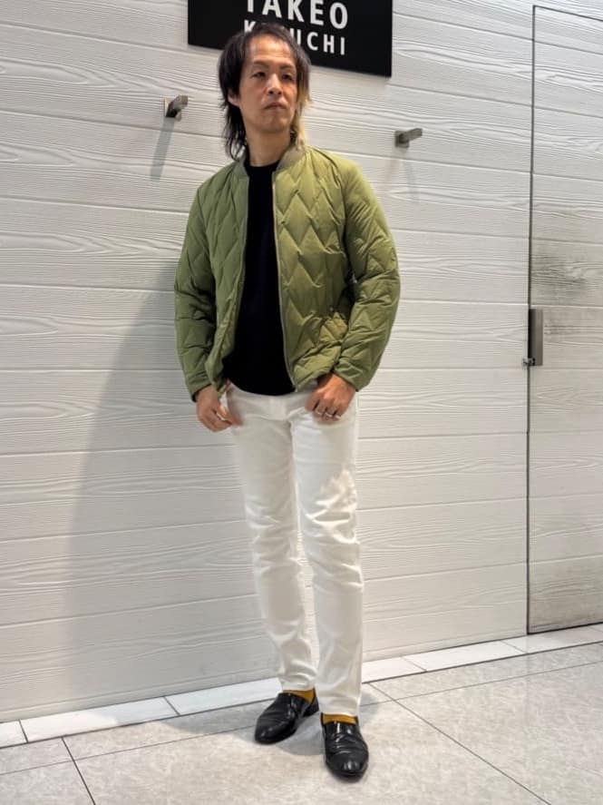 井出恭輔さんの「TAKEO KIKUCHI｜【Sサイズ～】ストレッチ デニム パンツ」を使ったコーディネート