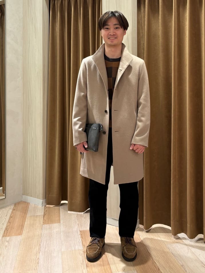 圭哉さんの「TAKEO KIKUCHI｜【ウールカシミヤブレンド】ビーバー調 スタンドカラー コート」を使ったコーディネート