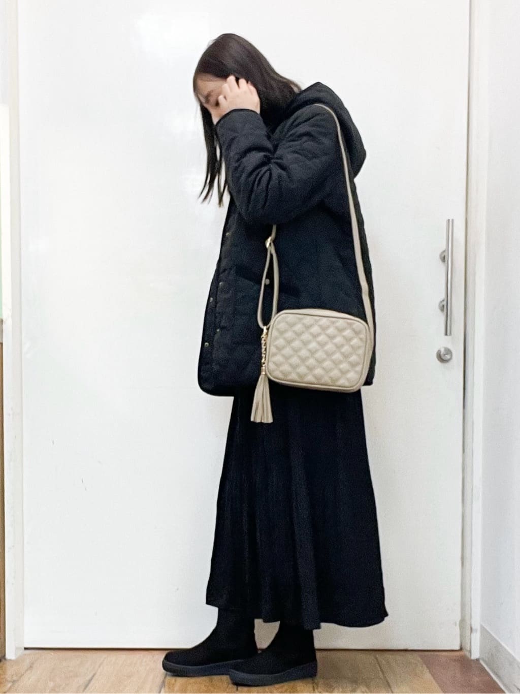 sakiさんの「SHOO･LA･RUE｜◆【セレモニーにも】ひらりと揺れる上品シルエット サテンプリーツスカート」を使ったコーディネート