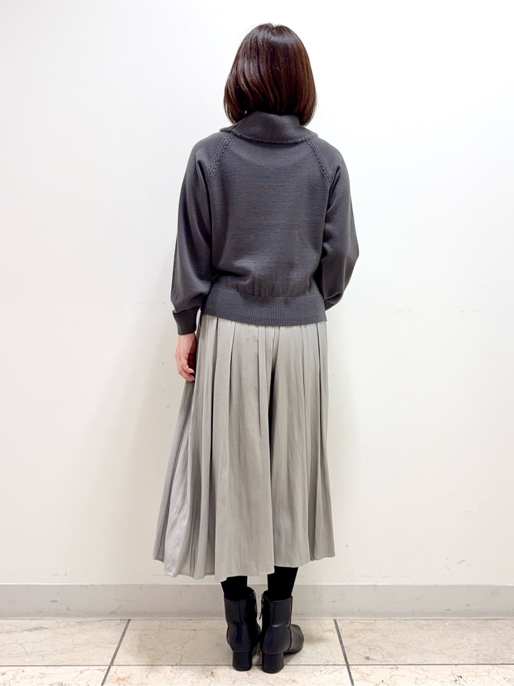 kaeさんの「Reflect｜◆【手洗い可／ウエスト総ゴム】シャンブレースカーチョパンツ」を使ったコーディネート
