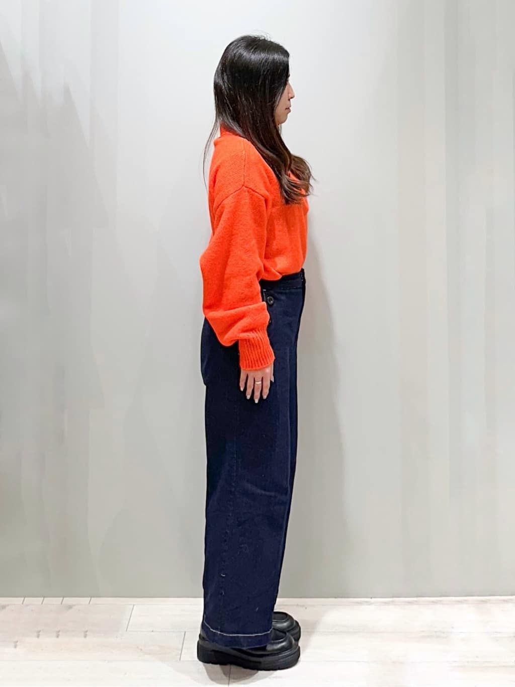 Iguさんの「THE SHOP TK｜【美脚/オ―ルシーズン】デニムマリンパンツ/洗濯機OK」を使ったコーディネート