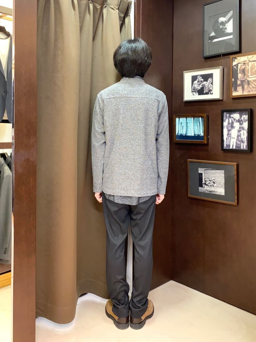 コバヤシさんの「TAKEO KIKUCHI｜【ONOFF対応】TRダブルニット ストレッチパンツ」を使ったコーディネート