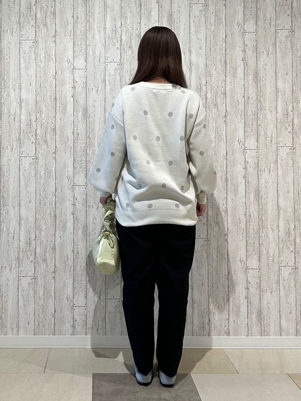 yokoさんの「SHOO･LA･RUE｜◆【高レビュー/洗える/美脚シルエット】ソフトスティックパンツ」を使ったコーディネート