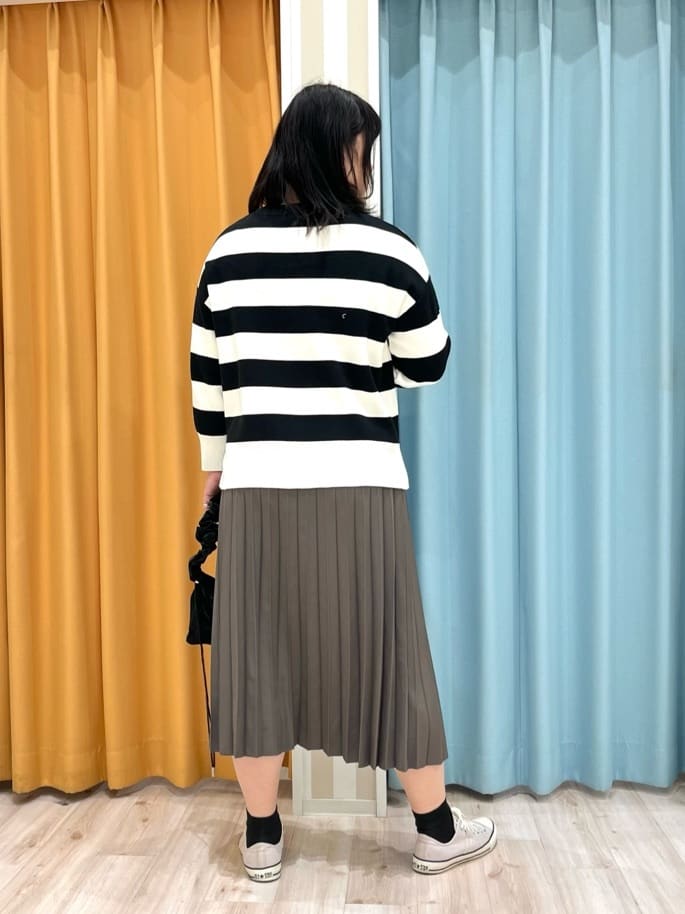 TUMU-TUMUさんの「SHOO･LA･RUE｜◆【S-LL/洗える】スウェットライク オーバーサイズニット」を使ったコーディネート