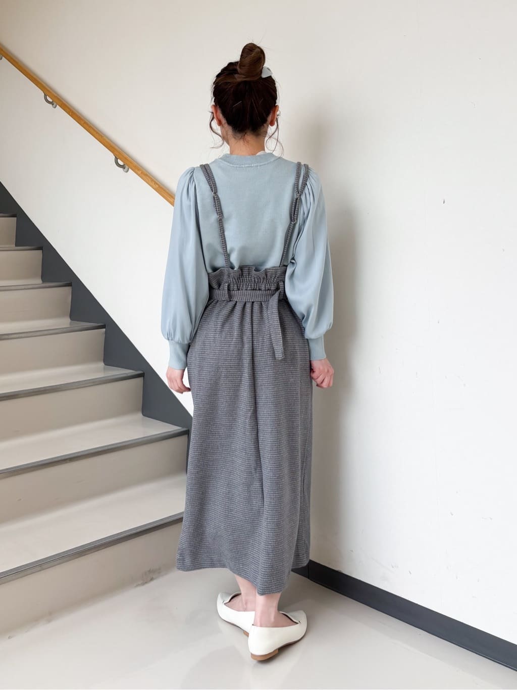 momoさんの「grove｜メタルパーツローファーパンプス【晴雨兼用】」を使ったコーディネート