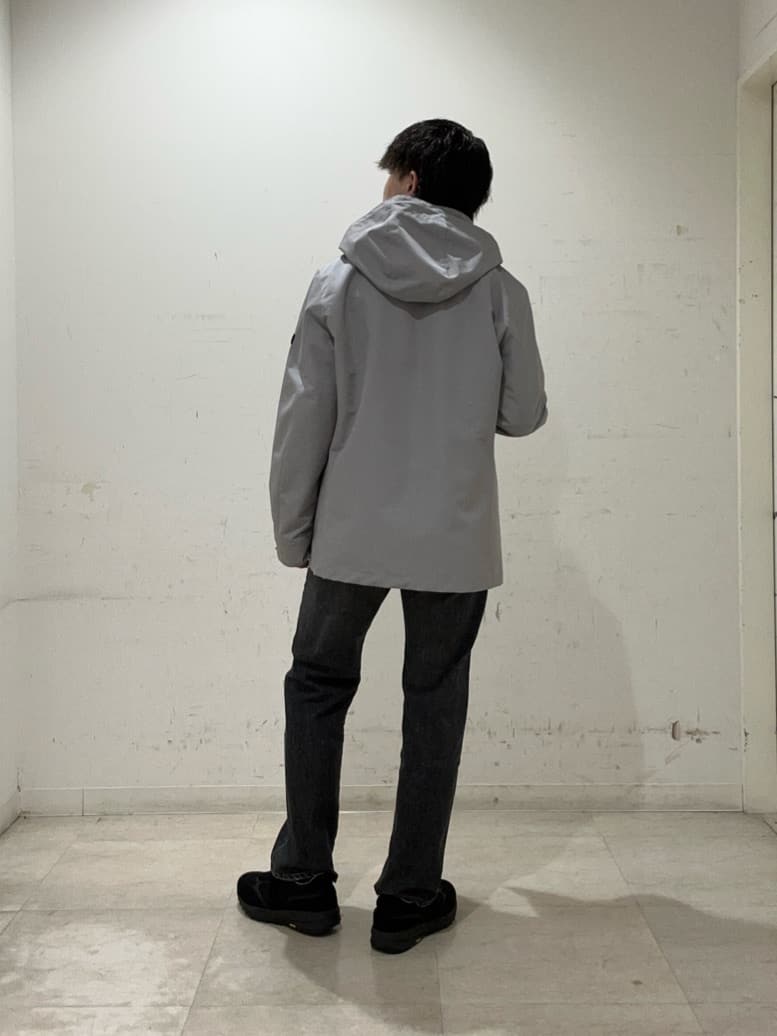 コウノ モトヤさんの「TAKEO KIKUCHI｜【モンスターストレッチ】日本製 ウォッシュド デニムパンツ」を使ったコーディネート