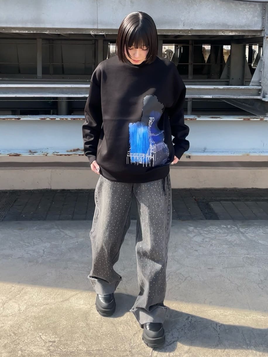 川本葵さんの「tk.TAKEO KIKUCHI｜◆アブストラクトエンブロカットソー」を使ったコーディネート