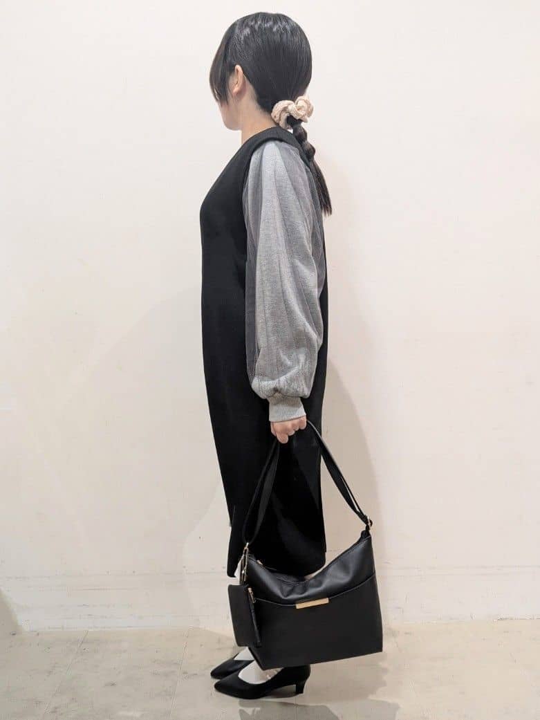 たぼく。さんの「SHOO･LA･RUE｜◆【あったか/洗濯機可/S-LL】一枚でサマ見え 裏起毛お袖チュールスウェット」を使ったコーディネート