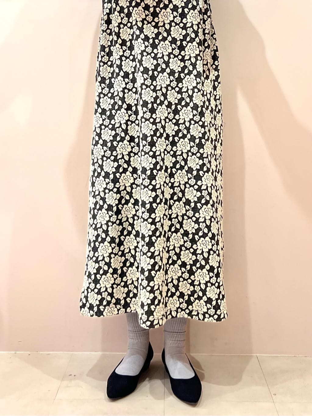 TAKAさんの「ESPERANZA｜《定番》晴雨兼用クッションフラットパンプス」を使ったコーディネート
