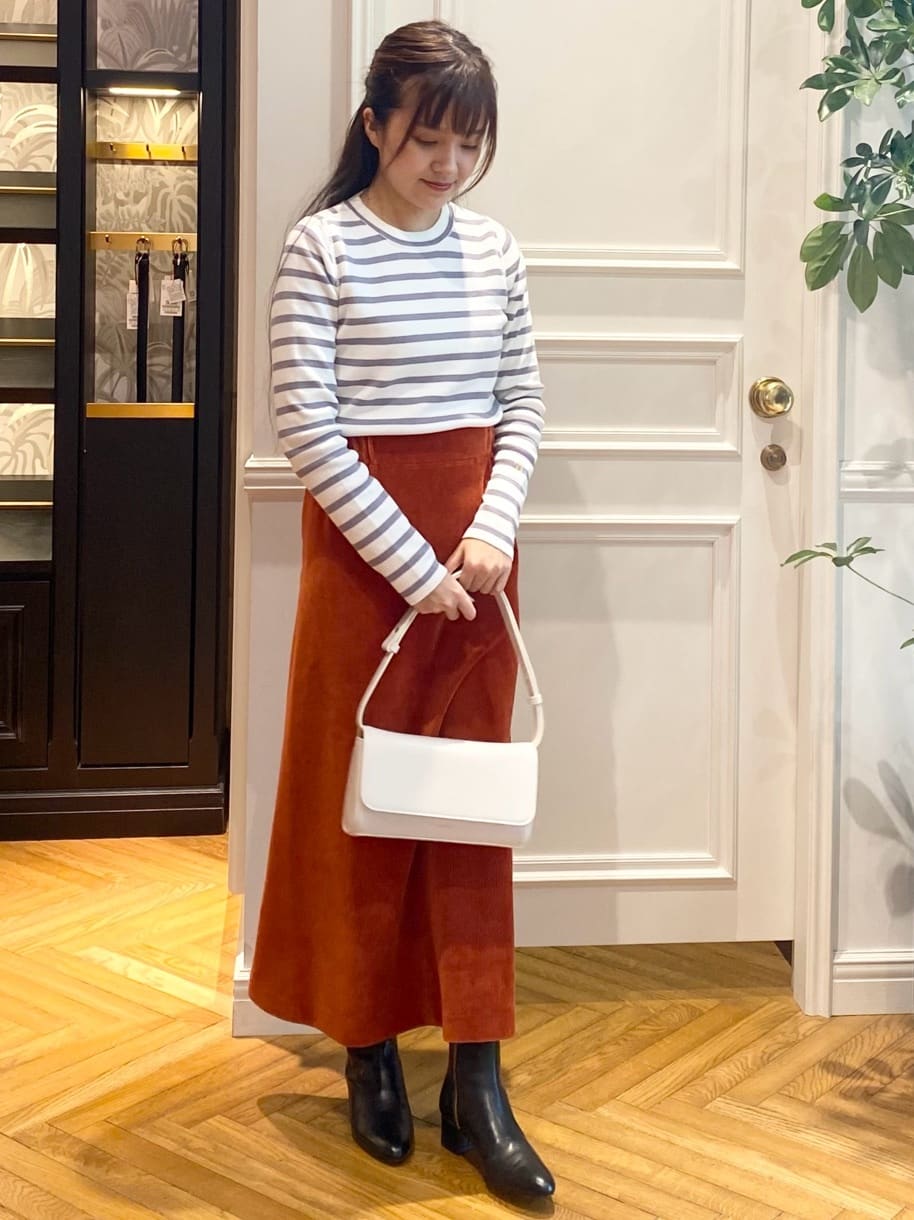 c.wさんの「DRESSTERIOR｜◆コーデュロイイージースカート」を使ったコーディネート