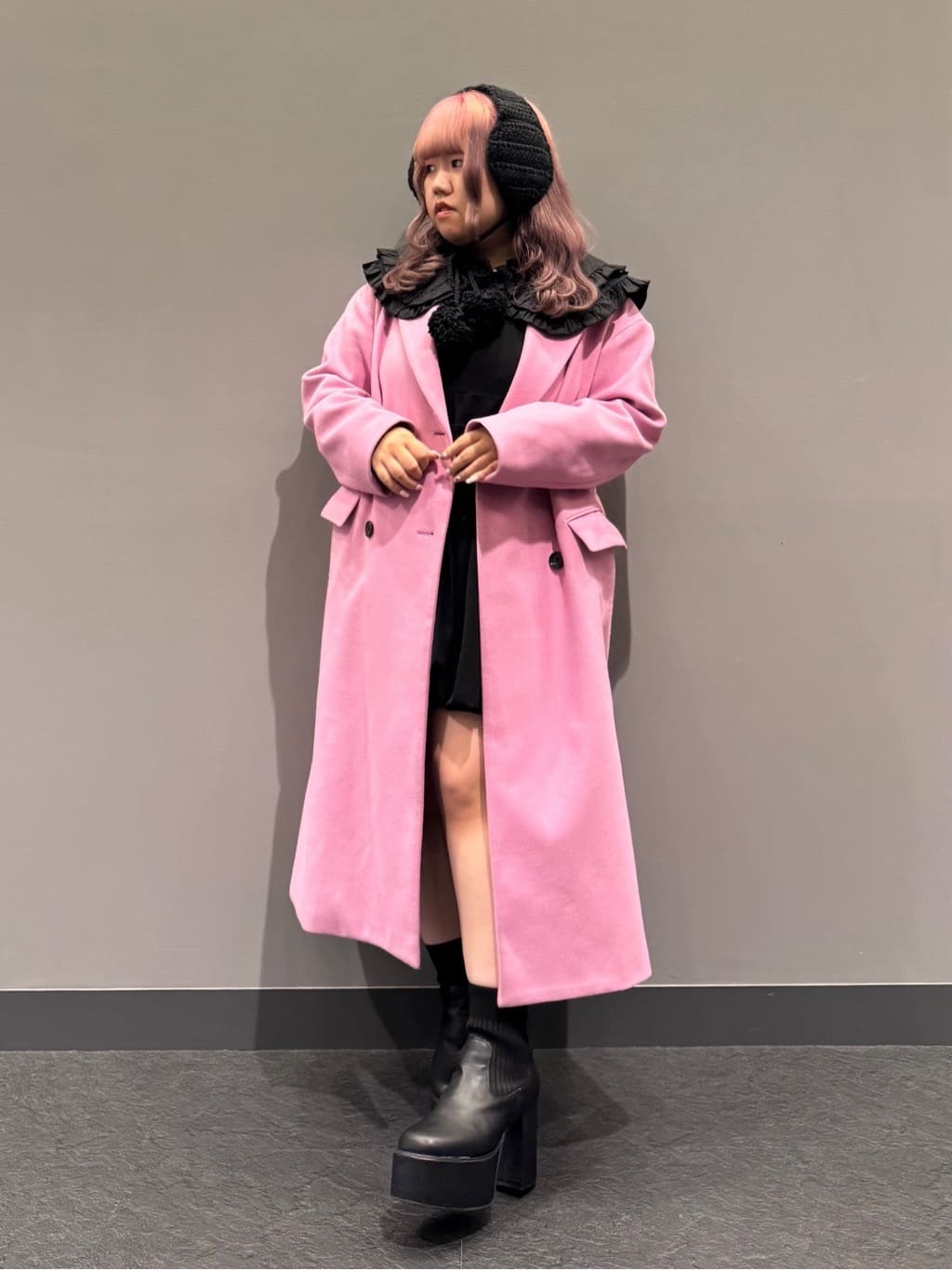 sayakaさんの「ESPERANZA｜ポンポンクロシェイヤマフ」を使ったコーディネート