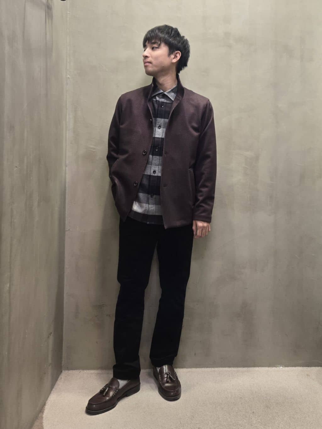 白木駆さんの「TAKEO KIKUCHI｜【DOWN FABRIC】ダウンファブリック スタンドカラーブルゾン」を使ったコーディネート