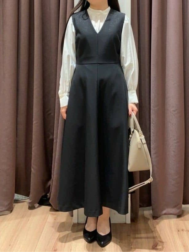 みちゃさんの「grove｜【人間工学】つつまれフィットパンプス【入卒対応可】」を使ったコーディネート