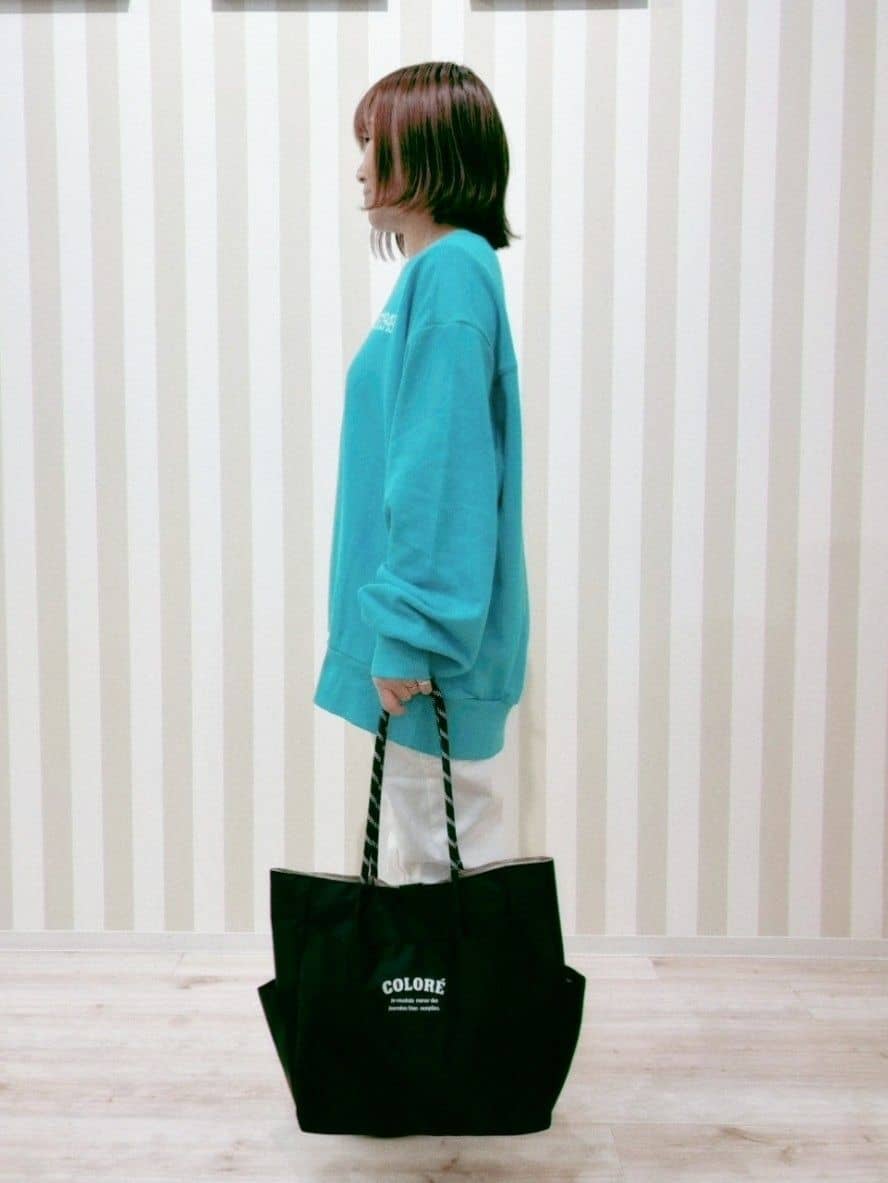 ゆーんさんの「SHOO･LA･RUE｜◆【洗える/SS-3L/美脚シルエット】アクティブ派のデニム イージーテーパードパンツ」を使ったコーディネート