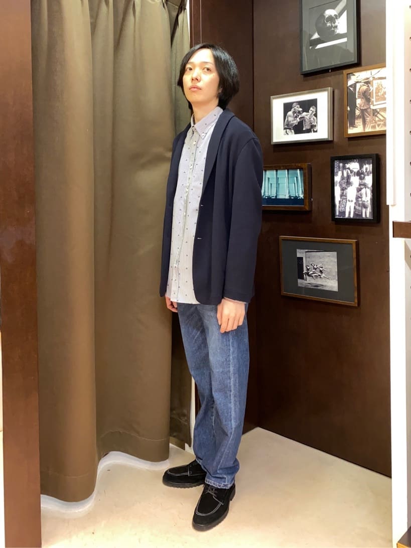 コバヤシさんの「TAKEO KIKUCHI｜ハットモチーフ ジャカード ストライプ シャツ」を使ったコーディネート