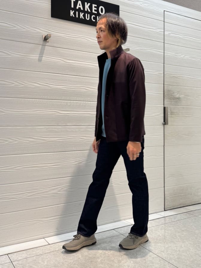 井出恭輔さんの「TAKEO KIKUCHI｜【DOWN FABRIC】ダウンファブリック スタンドカラーブルゾン」を使ったコーディネート