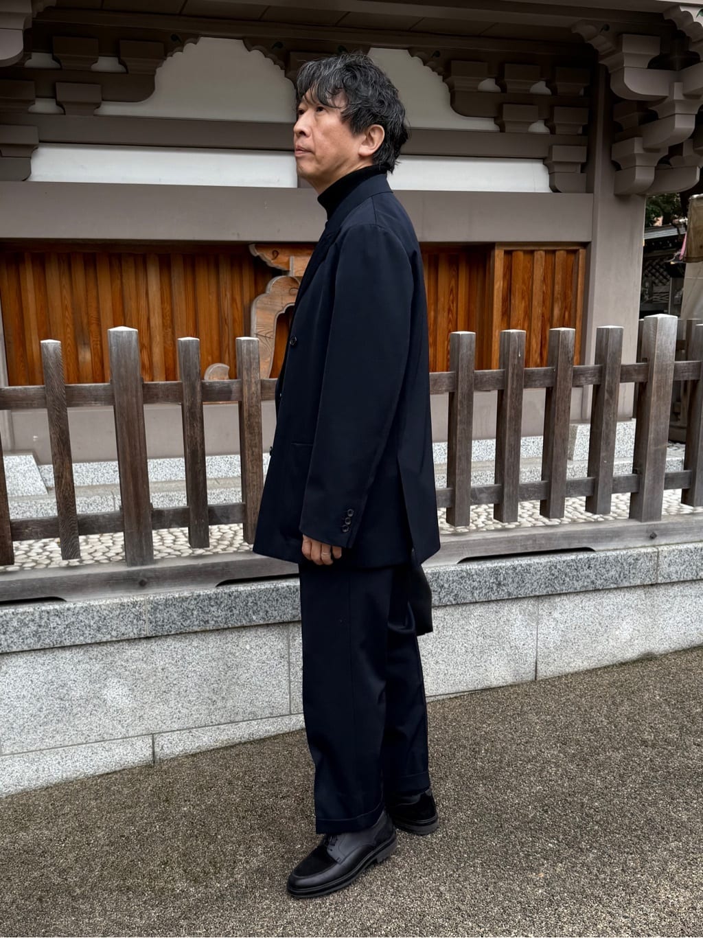 デザイナーTAKEman さんの「TAKEO KIKUCHI｜◆【便利なサイズ感】ドライビング　トートバッグ」を使ったコーディネート