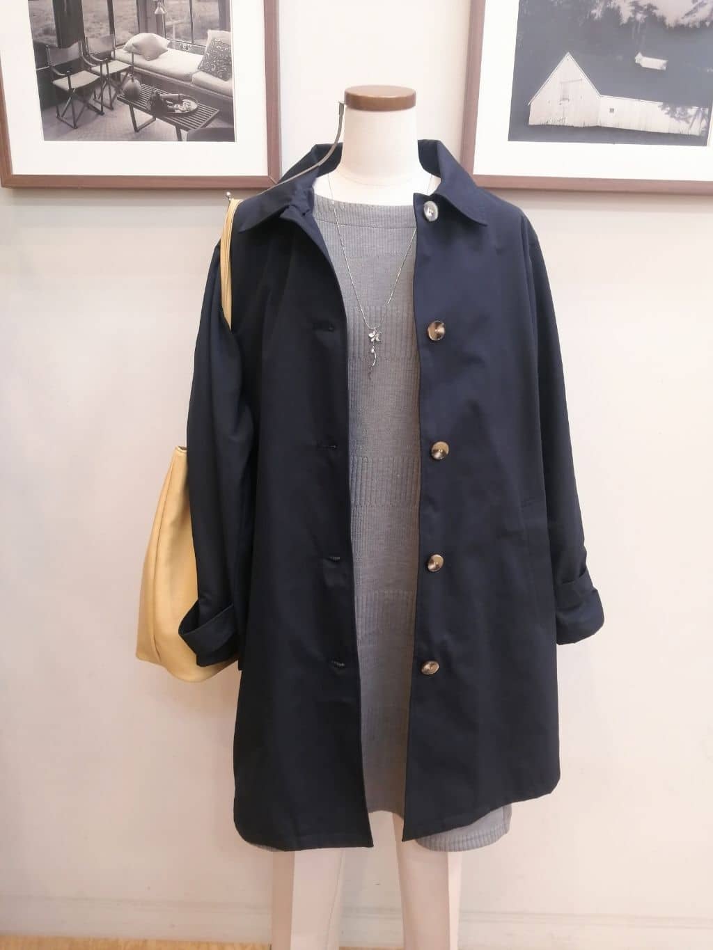 maiさんの「SHOO･LA･RUE｜◆【S-LL/撥水/防花粉】オンにもオフにも ステンカラーコート」を使ったコーディネート