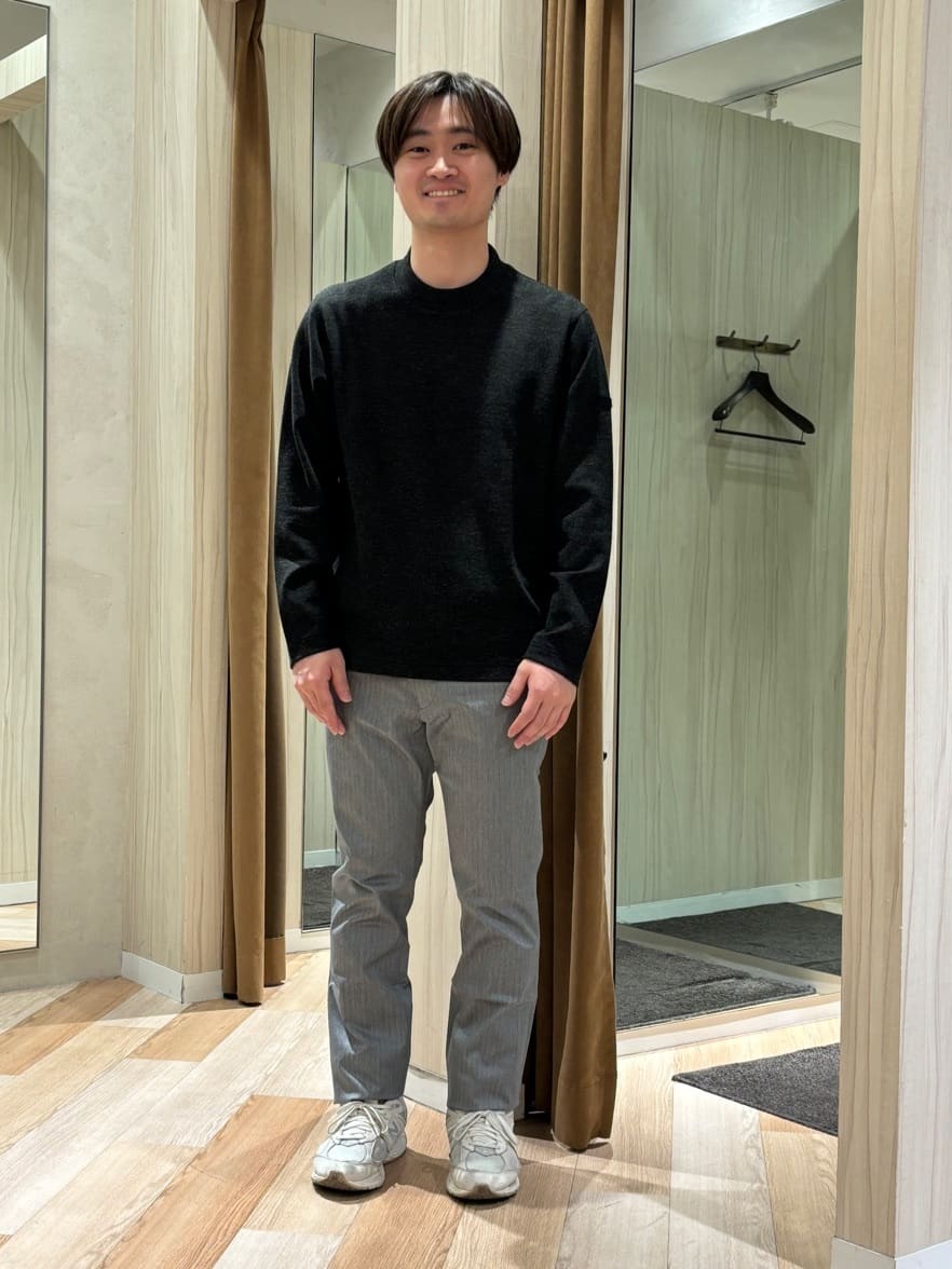 圭哉さんの「TAKEO KIKUCHI｜【全7サイズ&times;8色展開！】トップマルチヘリンボン パンツ」を使ったコーディネート