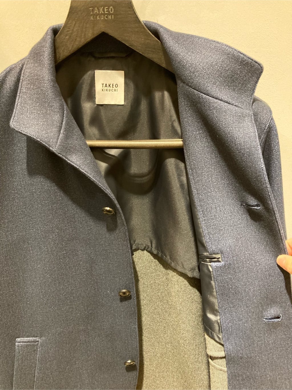 シュンさんの「TAKEO KIKUCHI｜【DOWN FABRIC】ダウンファブリック スタンドカラーブルゾン」を使ったコーディネート