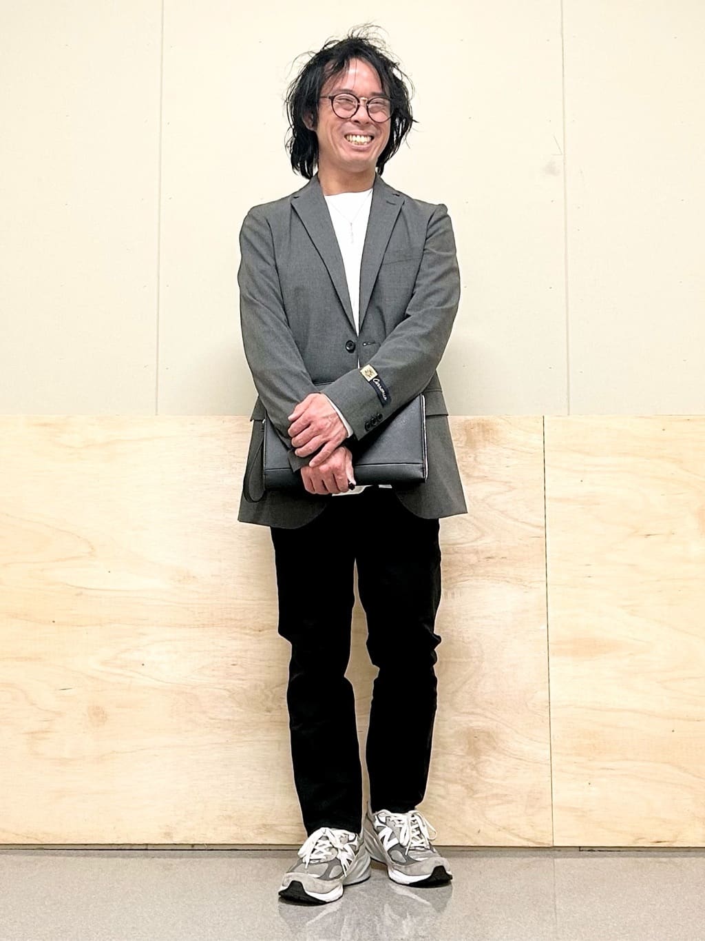 KENJI Iさんの「THE SHOP TK｜【オールシーズン穿ける！】7DAYSストレッチへリンボンパンツ　ON&hArr;OFF兼用」を使ったコーディネート